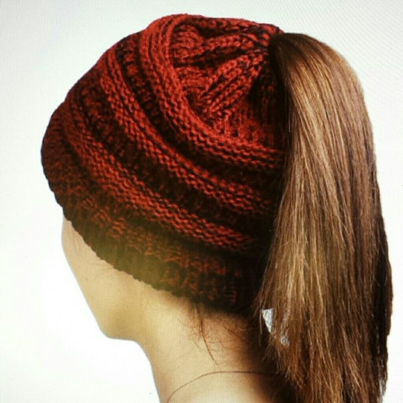Ski hat/ messy bun ponytail beanie caps - Picture 2 of 7